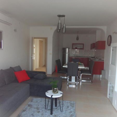 Apartman Bozic Appartement Kaštel Štafilić Buitenkant foto