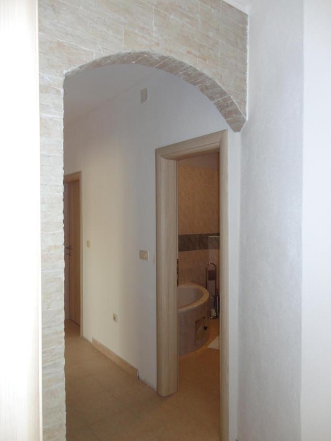 Apartman Bozic Appartement Kaštel Štafilić Buitenkant foto