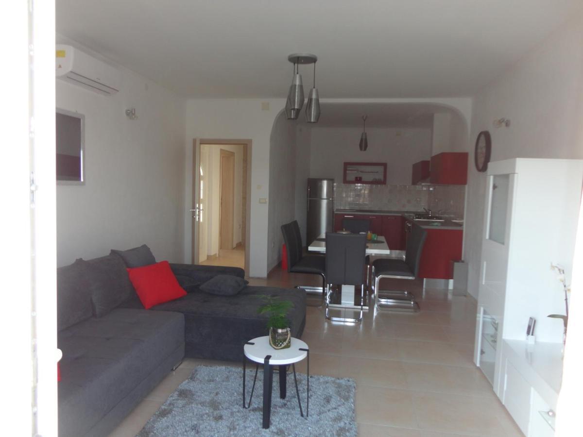 Apartman Bozic Appartement Kaštel Štafilić Buitenkant foto