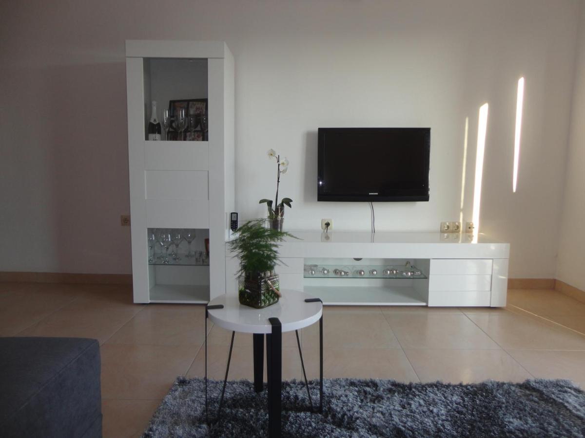 Apartman Bozic Appartement Kaštel Štafilić Buitenkant foto