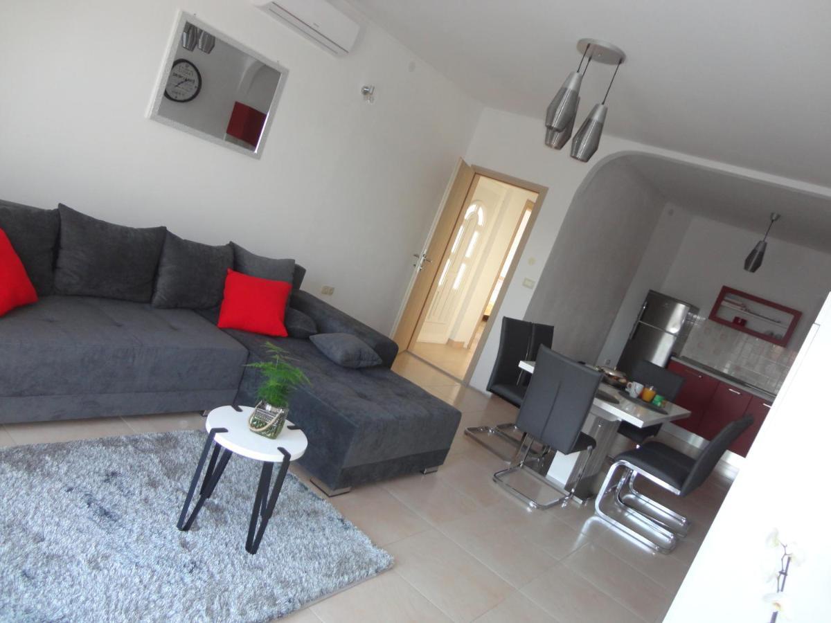 Apartman Bozic Appartement Kaštel Štafilić Buitenkant foto